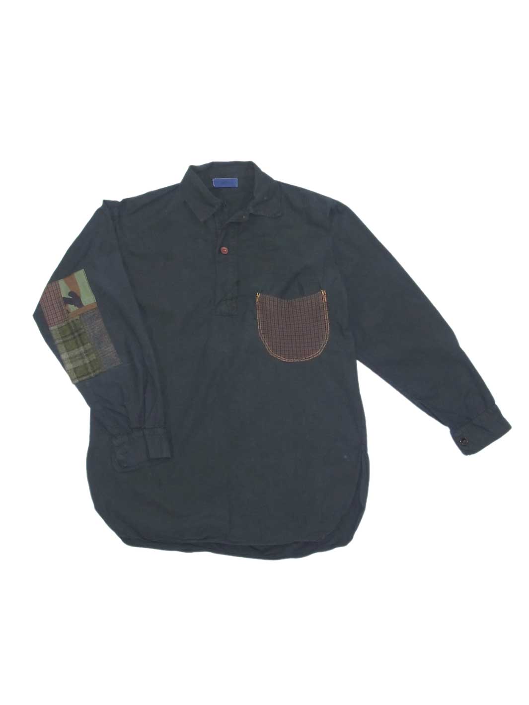 Unisex Vintage Schlupf Hemd anthrazit Größe L mit aufgesetzter Brusttasche aus einem kleinen Karo Patchwork Ellbogen Patches grün kariert und Camouflage Muster gemixt 100% Baumwolle