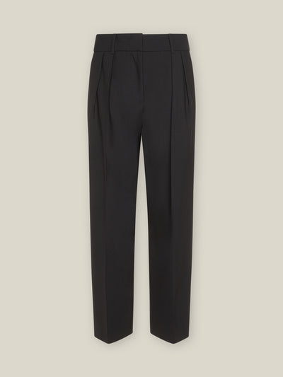 Schwarze Classic Hose aus zertifizierter Wolle in Frontansicht mit Bundfalten.