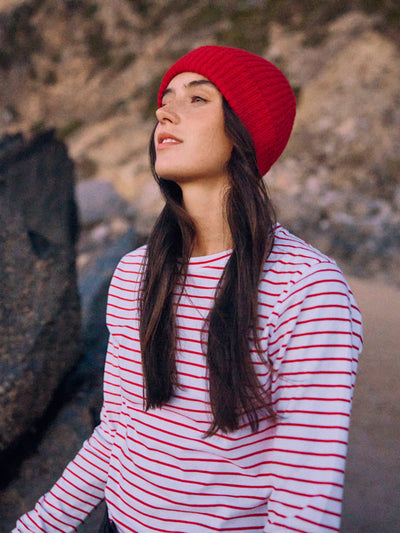 Gestreiftes Damen Longsleeve in Weiß-Rot aus Bio-Baumwolle von WOTE - fair in Portugal produziert, linke Seitenansicht
