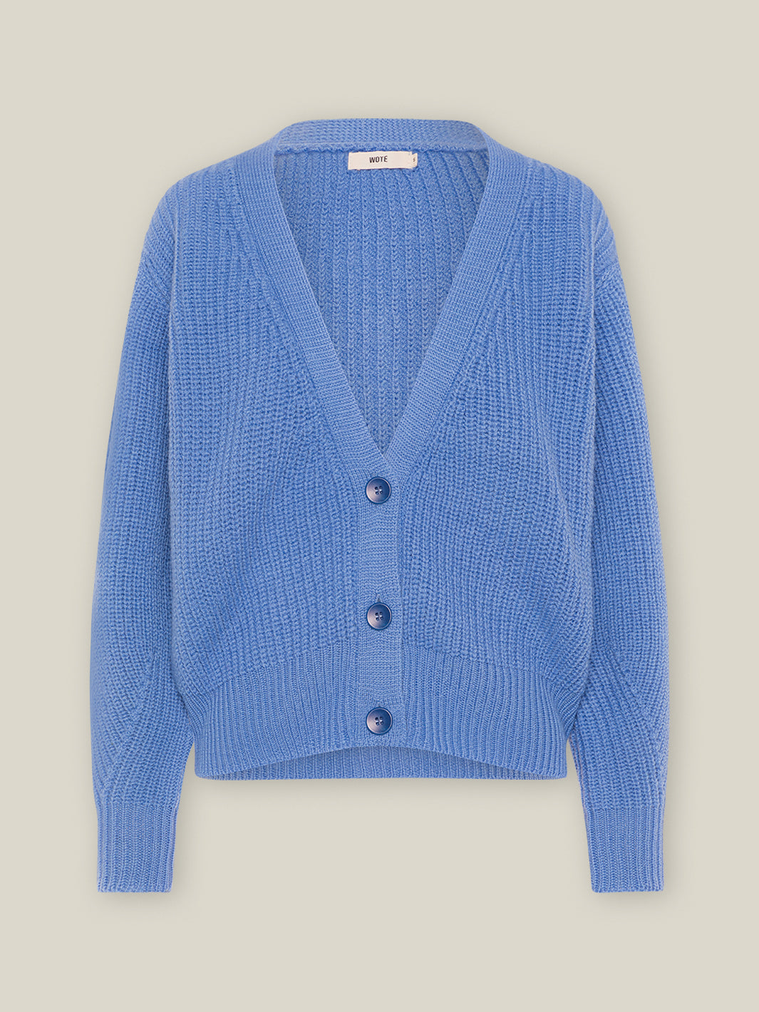 Damen Strick Cardigan in Blau mit Knöpfen aus zertifizierter Merino Wolle von WOTE - Fair und nachhaltig in Italien hergestellt, Freisteller Aufnahme