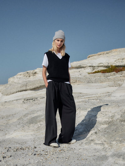 Damen T-Shirt mit Rundhalsausschnitt in Weiß aus Bio-Baumwolle von WOTE - fair in Portugal hergestellt, Frontansicht