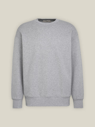 Herren Rundhals Sweatshirt in Grau Melange aus Bio-Baumwolle von WOTE - made in Portugal (Freisteller Bild)