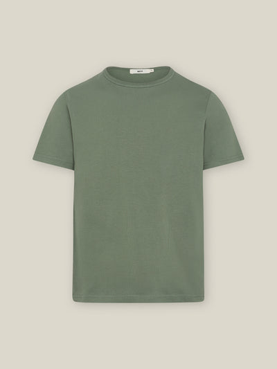 Herren T-Shirt Regular Fit in Olive aus Bio-Baumwolle von WOTE, made in Portugal, Freisteller Bild Frontansicht