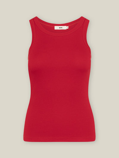 Damen Tank Top in Rot mit höheren Rundhals Kragen und enger Passform, clean und minimalistisch von WOTE - made in Portugal - Freigestellte Aufnahme