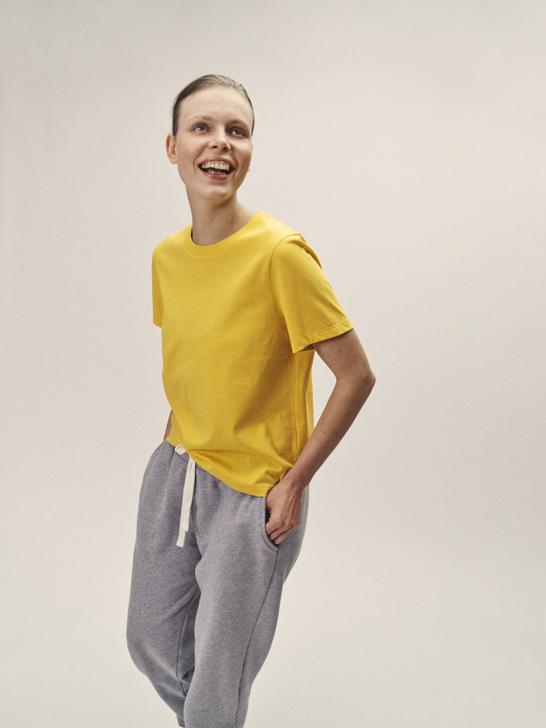 Damen T-Shirt Rundhals Ausschnitt gelb 100% Bio Baumwolle soft made in Portugal