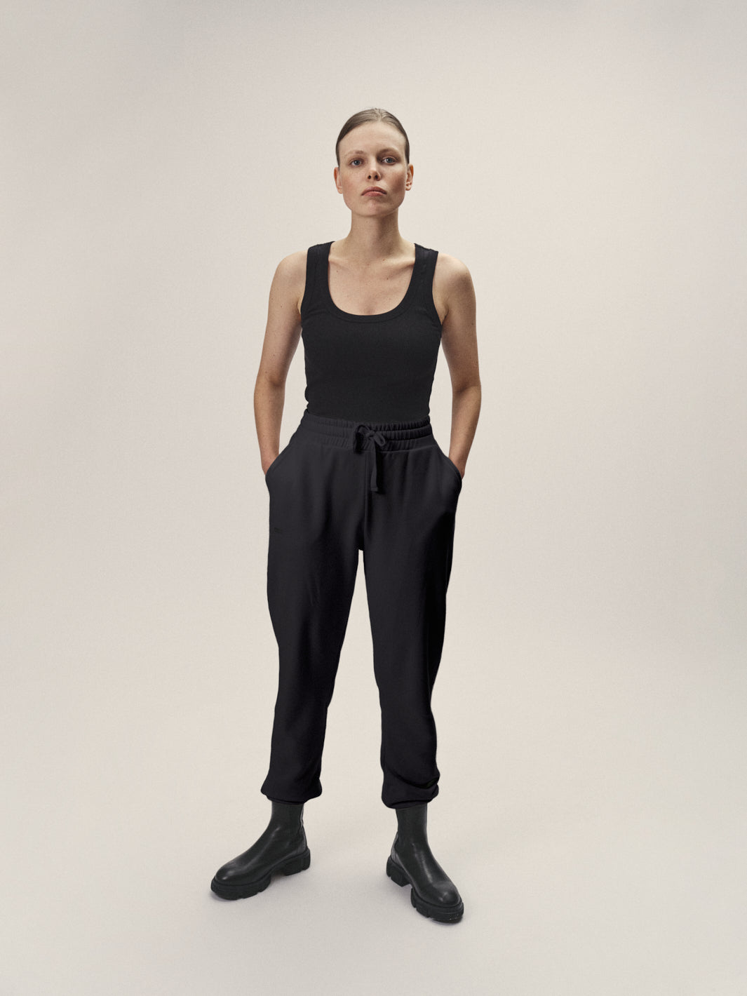 Damen Sweatpants schwarz softe Bio Baumwolle OCS Siegel made in Portugal