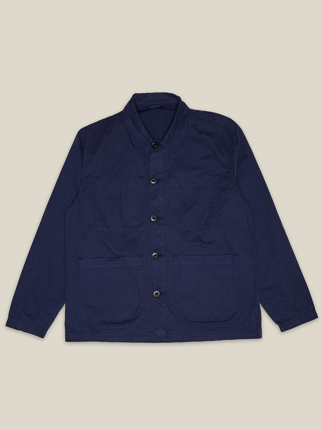 Herren Worker Jacket in Blau 3 aufgesetzte Taschen aus reiner Bio Baumwolle fair produziert in Portugal von WOTE - Freisteller